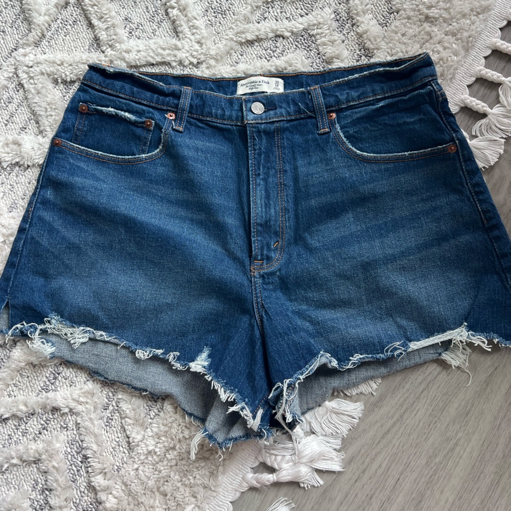 Abercrombie & Fitch The Cutoff Short High Rise